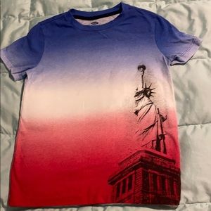 Old Navy Statue of Liberty shirt size Small 6/7